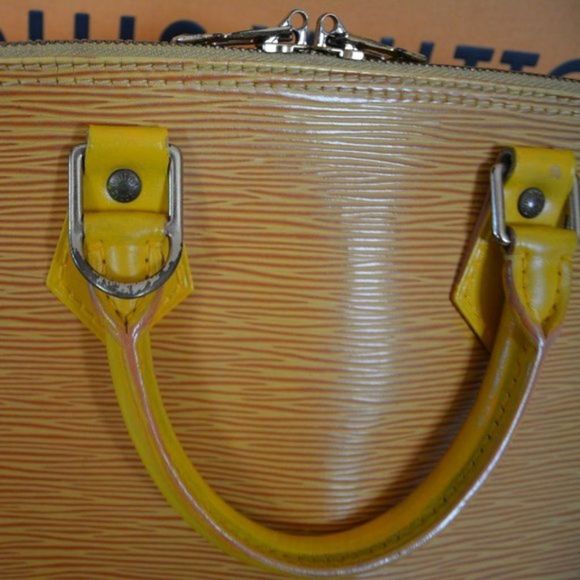 Louis Vuitton Alma Epi Pm Yellow Leather - Picture 8 of 12